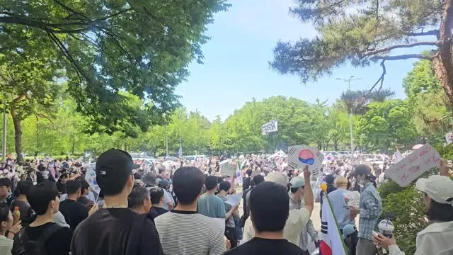 좌 우 가리지 않고 재선거만 외치는 중
좌우통합 그 어려운 걸 선관위가 해냅니다
👍👍👍👍👍👍👍👍👍👍👍👍