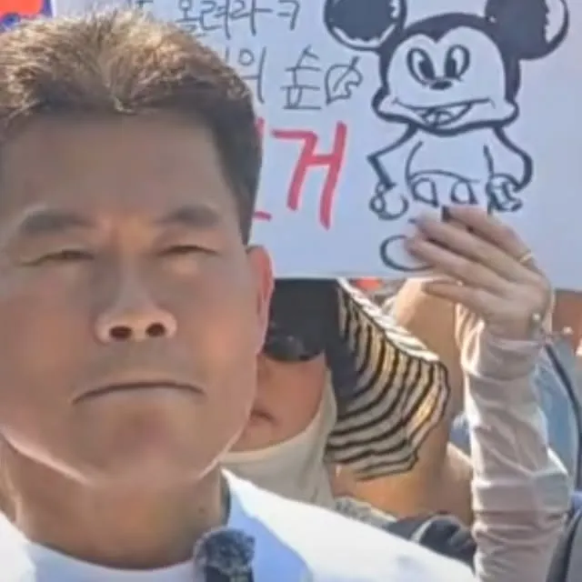 전한길이 잠실7동 제2투표소 투표용지 보관상자를 확보했다며 공개를 예고했습니다.전 한국사 강사 전한길이 설립한 원웨이뉴스는 12일 서울 송파구 