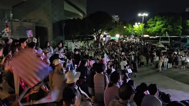 오늘도 왔습니다
역대급 인파입니다

올림픽공원으로 오세요!

부정선거 재선거!
당일개표 수개표!