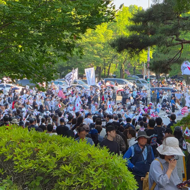 금토일은 알바만 하다가,
평일에는 한 달도 안 남은 시험공부 하다가,
가끔이라도 시간 내서 올림픽공원으로 나갔어요.

누구는 저보고 '취준생'이