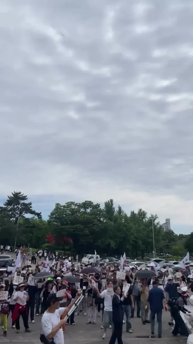 혼자 오시면 같이 있어드려요 쑥쓰러우시면 같이 외쳐드려요 오세요
