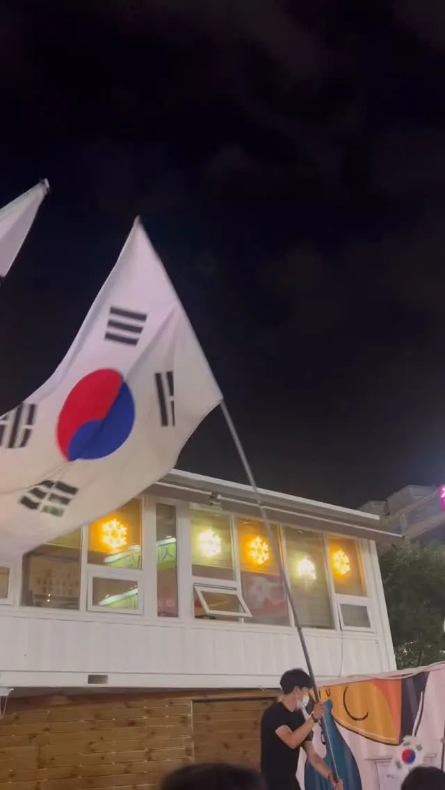 천안 재선거 집회 참여했습니다🇰🇷🔥
오늘 집회 참여하신 분들, 안전하게 행진 인도해주신 경찰분들 모두 고생하셨습니다!!
