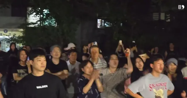 현 상황
기초 알고리즘 만든 해커들(한국 A-WEB 중국애들) 싹다 잡아가서 복잡한 계산식 기반 전산조작 불가. 고로 득표율이 100프로 넘어감