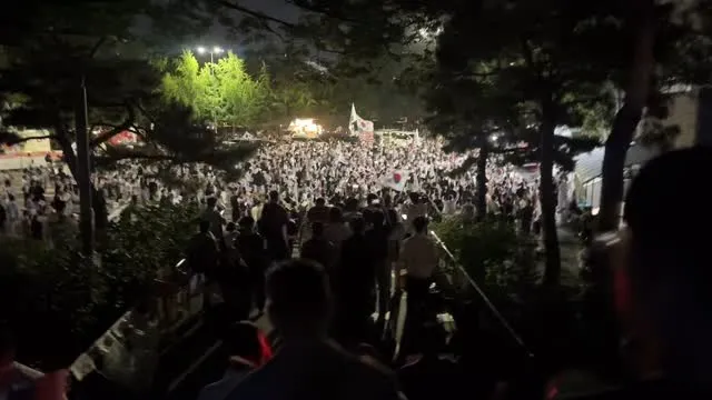 여기엔 올라가나 보자