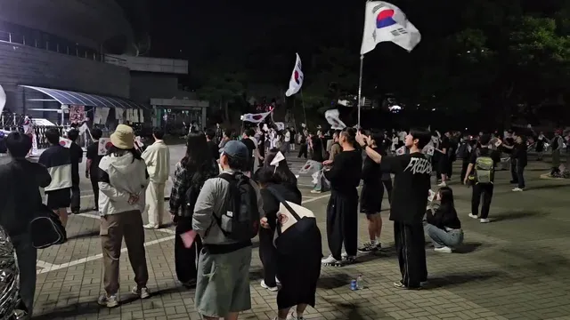 현재시각 2:04 새벽반