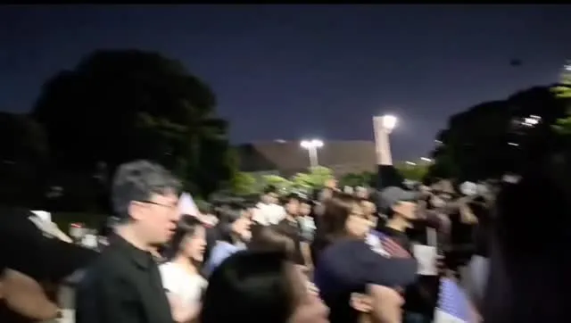 오늘도 잠실 크리스천들이 많이 모였습니다.
그래서 그런지 분위기도 좋고 
더 신명나게 통성기도 내뱉었습니다
내일도 참석하겠습니다 야르~
멸공🔥