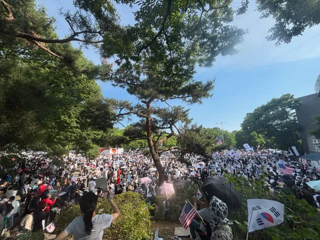 지난주 토요일 인파 제끼는 중… 지난주 토요일 난 이 게임을 해봐서 안다.. 지금 시간대 이 정도면 오늘 역대급이다.