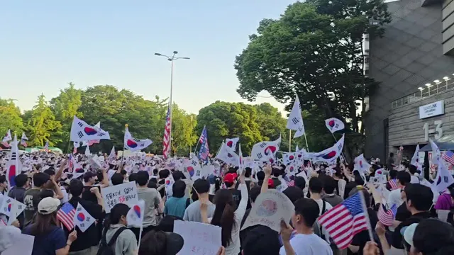 ㅋㅋㅋㅋㅋㅋ 사람이 줄어? ㅋㅋㅋㅋ