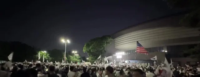 가슴이 뜨거워 지십니까.

오시죠
함께 하시죠.