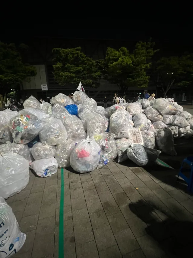 실시간 ‘올공’ 현황 필요물품

전체 게이트랑 작업장에 ‘청테이프’가 부족합니다. 

특히 지금 재활용장에도 테이프가 없네요 !!

혹시 오시는