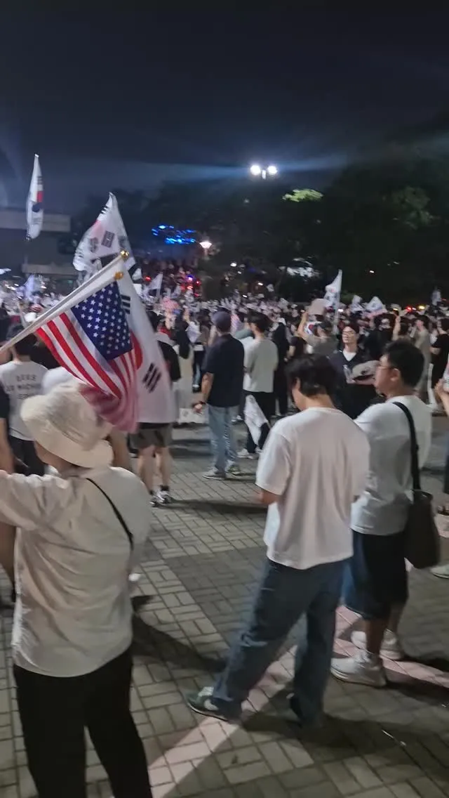 청주로돌아가야하기에 저는철수합니다.. 다른분들다 응원합니다!!