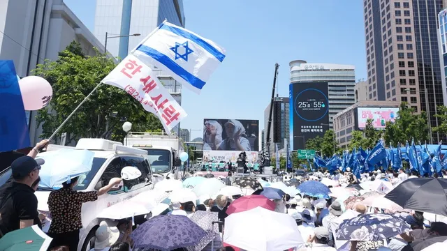올해도 열린 '퀴어 맞불 집회'…퀴어 문화 축제 향해선 "반사회적, 즉각...

[뉴스앤조이-나수진 기자] 서울 을지로 일대에서 퀴어 문화 축제