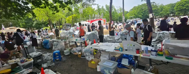 11일차, 얼음을 도아주세요.~~ 생명수 얼음 구매분량이 방금 끝났습니다. 올까지 공긒해주신 얼음공장입니다.  저도 얼음공장에 근무하고 싶은데.