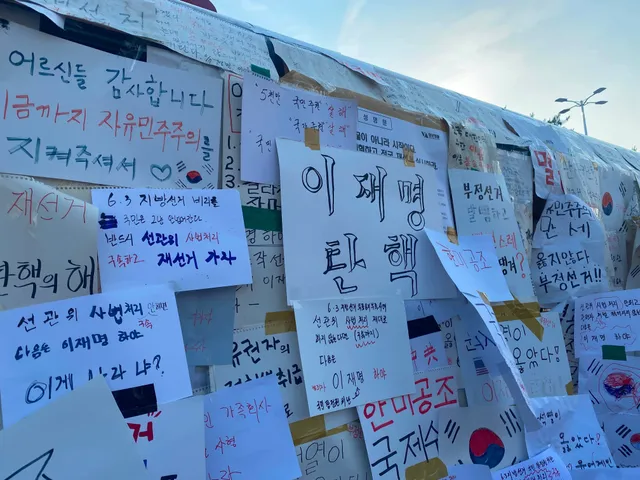 엄마빠 데리고 올공 출석
구호만 조금 천천히 하면 좋겠다
엄마빠가 구호가 너무 빠르고 뭐라고 하는지 전달력이 떨어진데ㅠㅠ
