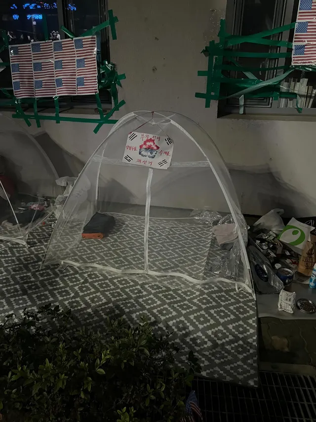 내향존 꽉 찼길래 밤샘 하지 않는 저는 방 뺍니다! 
밤 새실 수 있는 분들 분양 부탁드러요!