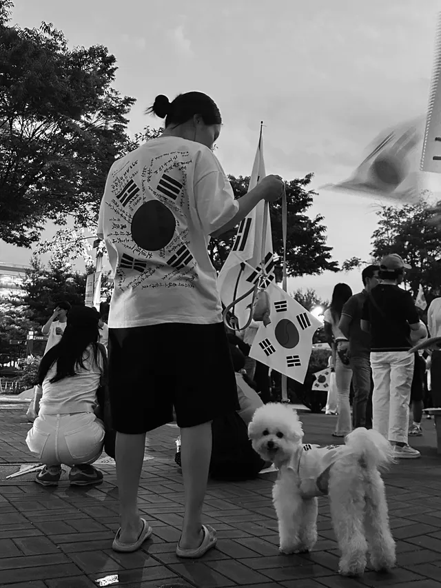 다들 수고하십니다! 
내일 저녁부터 화요일 낮(밤샘), 수요일까지 있을 예정인 대전에서 올라가는 학생 입니다! 강아지와 함께 가는데 혹시 모기장