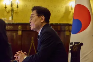 李대통령 “주식시장, 털어낼 부분 털어내 건전화해야”

[헤럴드경제(로마)=서영상 기자] 유럽을 순방중인 이재명 대통령은 14일(현지시간) 6·