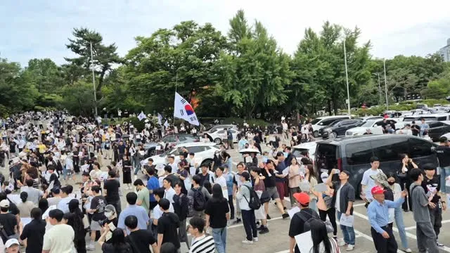 나도 왔다. 광화문 들렸다 잠실로~~