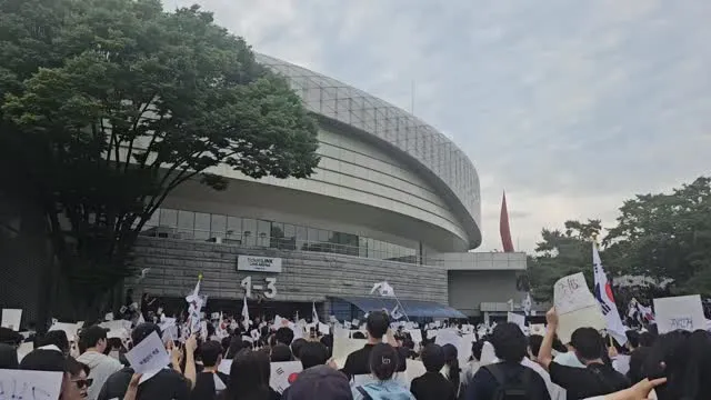 잠실 월드컵공원 핸드볼 경기장 실시간🇰🇷
질서정연하고 참 아름다운 광경이다