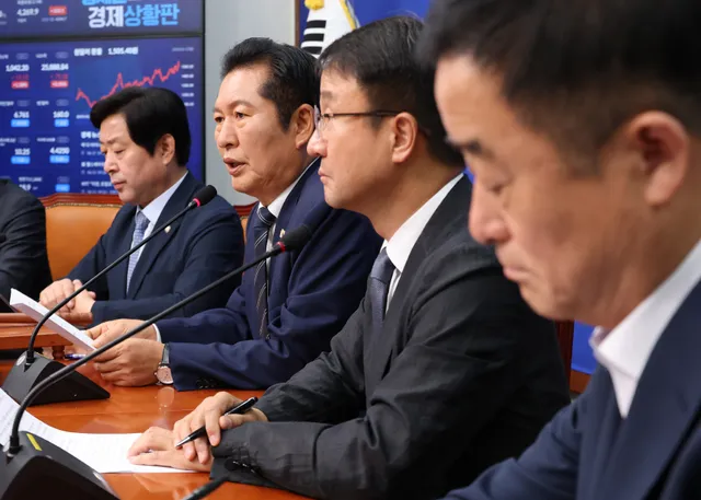 여당 ‘포용’·국힘 ‘윤석열 절연’…지방선거 민심수용 시험대

6.3 지방선거에서 민심을 확인한 거대 양당의 행보에 관심이 모아진다. ‘완승’을