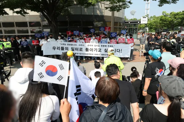 이 대통령, 개표소 시위 "민간인 출입제한 행패 등 엄중조사 지시"

이재명 대통령은 15일 6·3 지방선거 투표용지 부족 사태로 촉발된 ‘잠실
