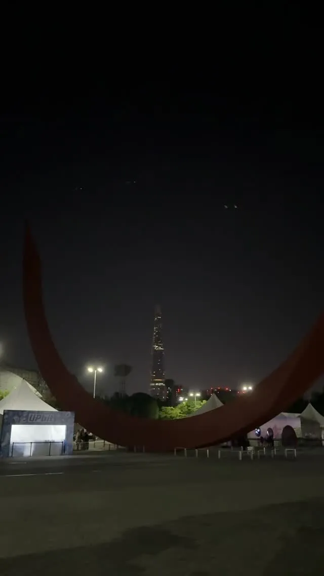 6월 6일 

잠실의 밤은 유난히 길다.