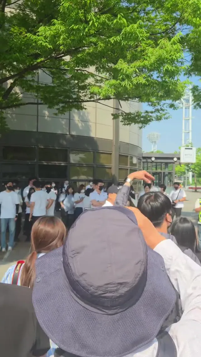 2-1 앞 기자회견 핫플👀

내 앞에 기자님 기사 제목

"올림픽공원 아레나 입주 체육단체,
엿새째 일터 봉쇄...업무 전면 마비"