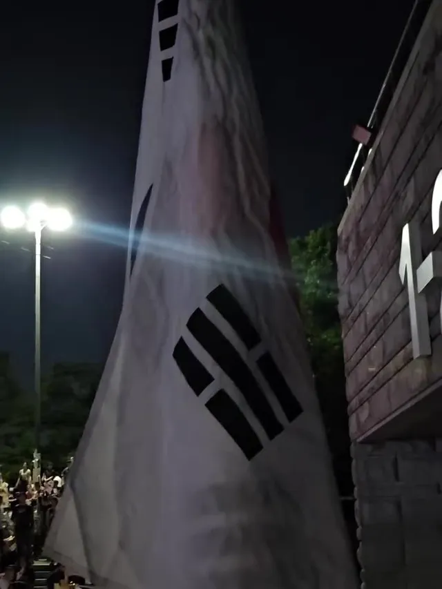 오늘은 새벽반으로 갑니다
저녁까지 힘내주세요
금방 가겠습니다🫡