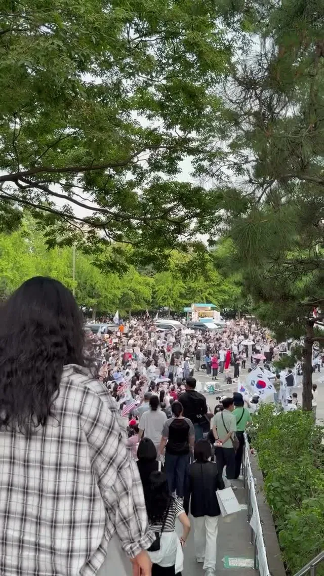 평화로운 올공 실시간 
영상만 찍고 이사옴 🫡🇰🇷