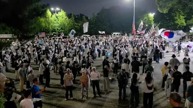 실시간 오늘도 뜨겁네요