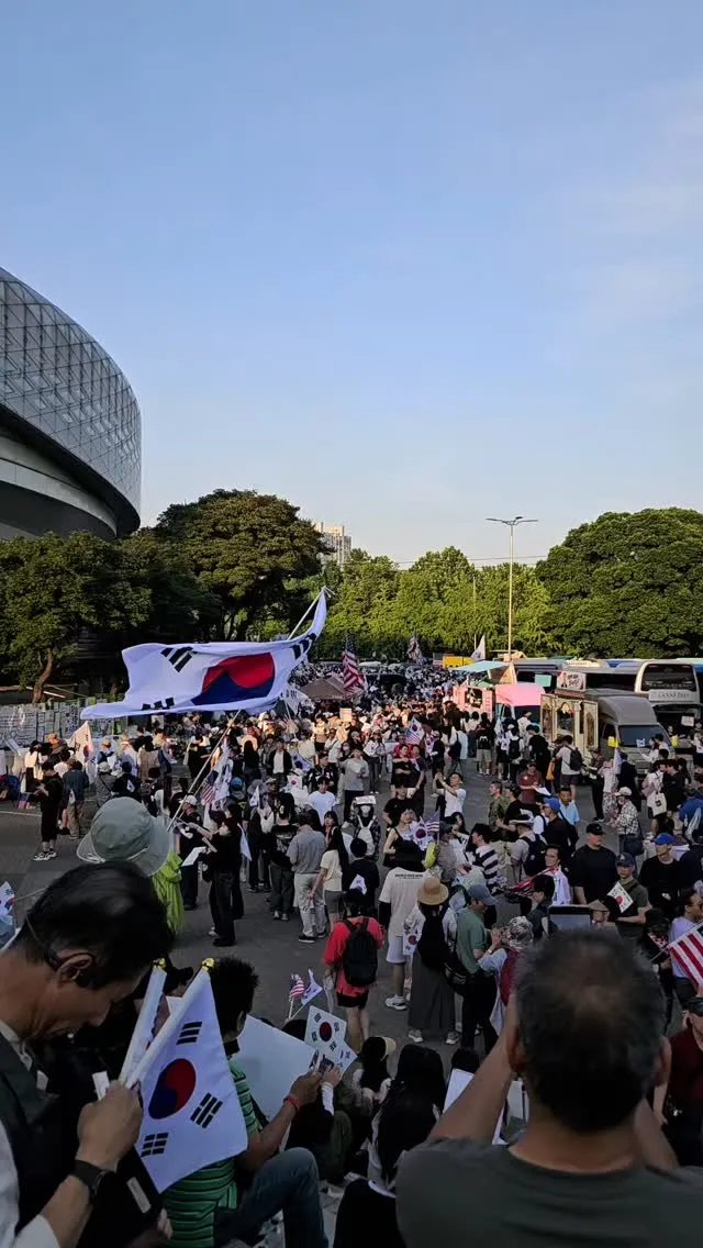 올공에 한번 다녀오면 불안감이 사그라들어서 괜찮아질줄알았는데 ... 그 뭔가 모를 마음이 더 생겨서
계속가고싶다.
이럴까봐 내 발목을 분지르신걸