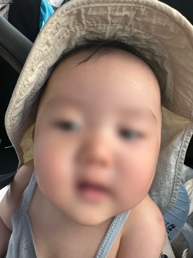 우리 아들 얼굴이 점점 감자같아진다🥹🥔

돌잔치는 어떨게 준비하고있냐는 부모님 질문에
요즘 매일 하는건 태극기 흔들면서 우리나라 지키기밖에 