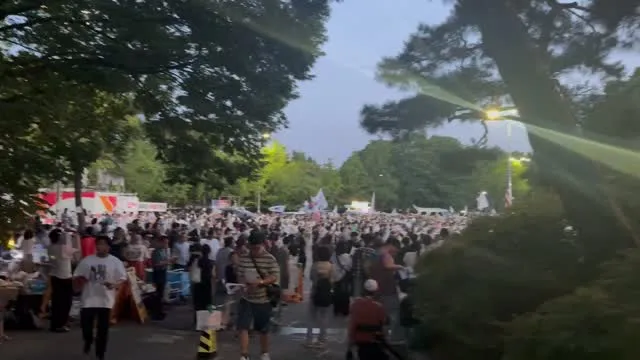 약 2시간 내 올공 상황인데
월요일 저녁이지만 
여전히 많은 분들이 오가고 
10시가 넘어도 뜨거운 현장이었음ㅠ
생각보다 많았음 
다들 식을까봐