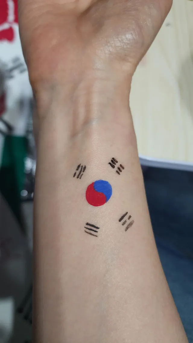 실시간))
PM 11시 40분

확실히 늦은 시간이고 월요일이라 사람이 많이 빠졌다
알면서도 내일 출근 때문에 집에 가야하는ㅠㅠ
오늘도 모두 모