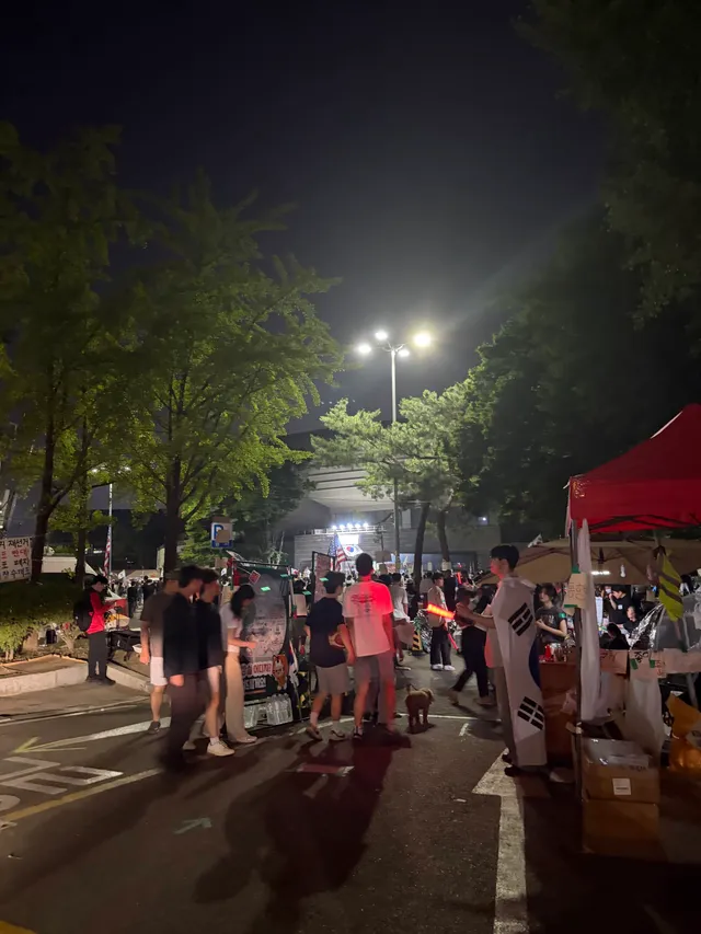 가성빛피자 송파점 배송완료!!!🍕🫶🤾‍♂️🧑‍🍳
따듯한 피자를 봉사하시는분들 애국자 분들께 
25판씩 2회 
총 50판 배송 하였습니다