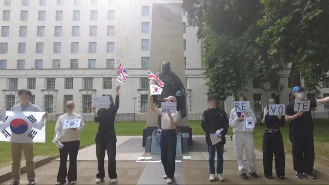 어제 영국 런던 Korean War Memorial에서
재선거 집회를 진행했어 🇰🇷🇬🇧

애국가를 4절까지 부른 뒤, 
시국 선언문의 일