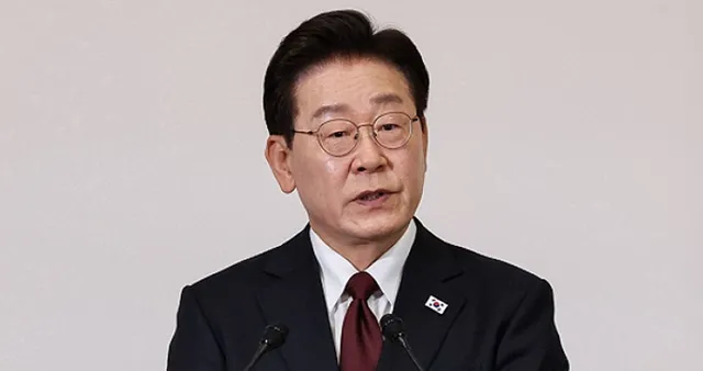 이재명 대통령, '잠실 시위' 관련 민간인 출입제한 등 행패에 '엄정수사...

이재명 대통령이 15일 투표용지 부족 사태 규탄 시위대의 업무방
