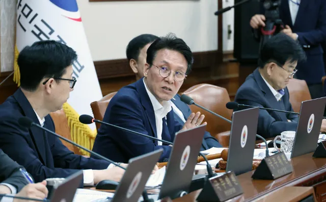 김민석, 잠실 봉쇄 시위에 "용납될 수 없는 심각한 불법 행위"

김민석 국무총리가 '올림픽공원 개표소 봉쇄 시위'에 대해 "어떤 경우라도 절대
