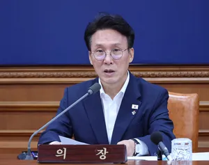 김 총리, 투표용지 부족 시위관련 “무슨 권리로 선수 통행 막나…단호...

[헤럴드경제=배문숙 기자]김민석 국무총리는 16일 6·3 지방선거 
