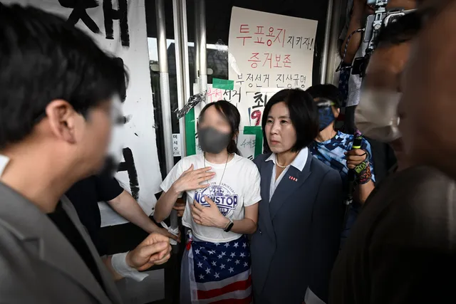 野, '잠실 개표소' 진입 합의했는데…시위 참가자 1명 반대에 1시간 넘게...

야당 중재로 대한체육회 산하 체육단체들이
