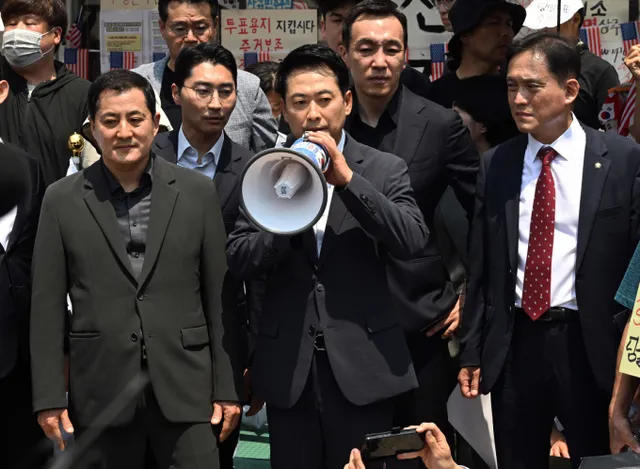 체육단체들, 핸드볼경기장 진입 시도했지만 시위대 반발로 무산

서울 송파구 올림픽공원 핸드볼경기장에 입주해있는 대한체육회 산하 9개 단체가 16