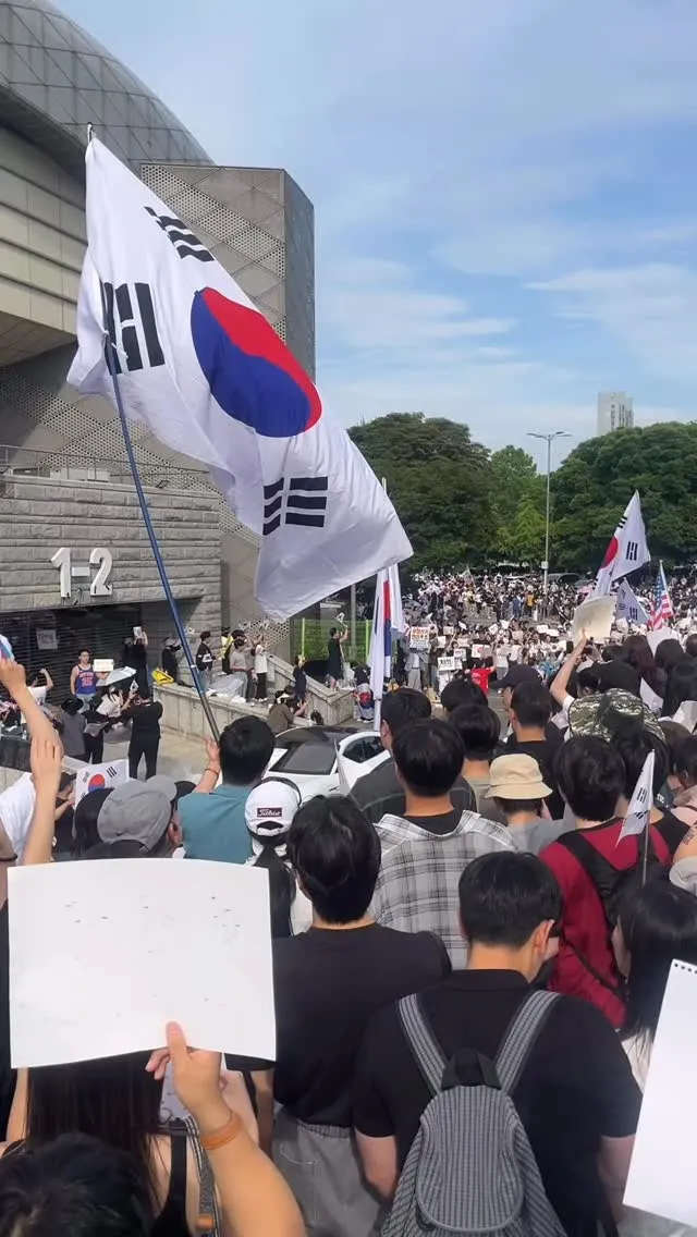 내가 뭐라고 이런말 할 자격도 없지만, 다들 너무 기특하다.
잘생기고 이쁜사람들은 왜이렇게 많은지 ˃̵͈̑ᴗ˂̵͈̑
