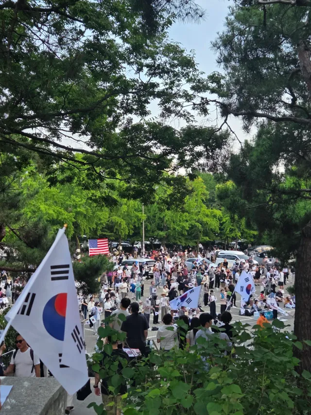 해가 있을 땐 처음인데 
그 어떤 뉴스보다 나은 진짜 민심이 가득 써 있네요👍

저도 작은 힘이 되고자 
혹시 전문가브랜딩 컨설팅, 
프레젠테