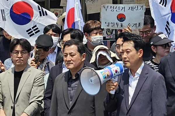 태극검사 결국 칼 없이 출국… 장동혁 “개표소 우리가 지킨다”

국가대표는 칼 없이 펜싱대회에 나가게 됐다. 대한체육회 요청을 받은 경찰이 6⋅