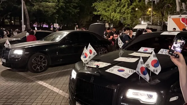 나보다 훨씬 애국자 선생님들도 집합 (세금 많이내니까..)
모터쇼 갈 필요 없습니다.
잠실로 모이세요
.
.
#잠실 #올공 #선관위 #잠실민주화