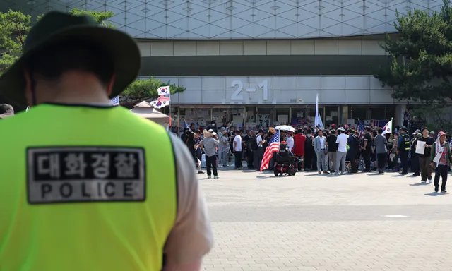 “티켓 취소 속출”…6·3 선거 여파에 대중음악계 ‘코로나 악몽’ 재...

사단법인 한국대중음악공연산업협회(이하 음공협, 회장 고기호)가 6·