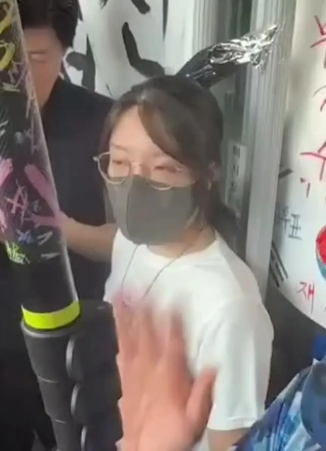 올다르크 언니 모음🔥
"저는 개인입니다. 시민 한명으로 나와있어요"