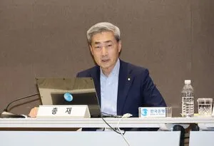 한은 총재 "소비자물가, 상당 기간 높은 수준 오름세 지속 예상" 外 [오...

[오늘의 주요뉴스]한은 총재 “소비자물가, 상당 기간 높은 수