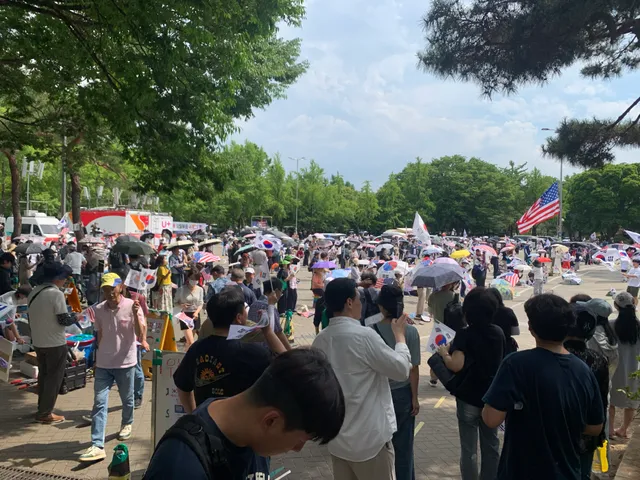 올공 오후3시 상황 브리핑후 치타 건강을 위해 철수하겠습니다.

ㅇ 1-2다시 구호시작
ㅇ 인원들 더들어옴
ㅇ 치타는 조는중