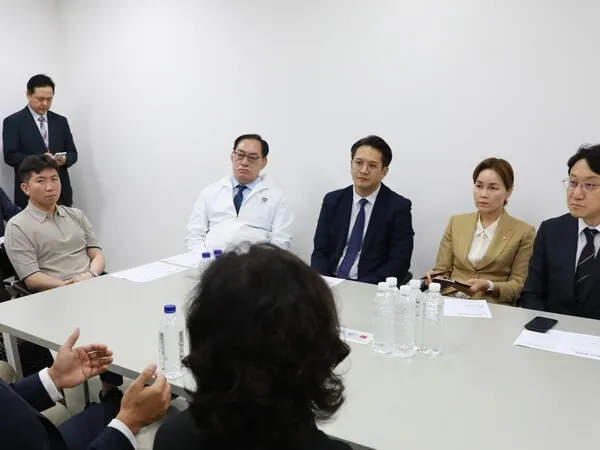 "국제대회 코앞인데 장비 반출 막혀"...임오경, 핸드볼경기장 사태 대책...

[중앙이코노미뉴스 엄현식] 더불어민주당 임오경 의원이 핸드볼경기